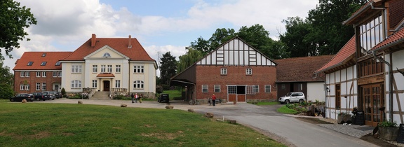 Hof an der Straße "Im Dörpe"