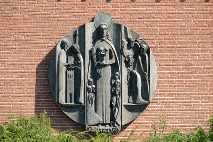 Kath. Kirche St. Barbara, Wandrelief
