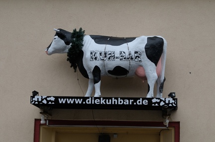 Aus der Not eine Tugend: Aus KuBa wird Kuh-Bar