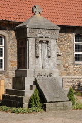 Kriegerdenkmal an der Kirche