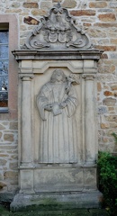 Epitaph an der Nordwand der Kirche