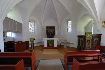 Altarraum der Kirche